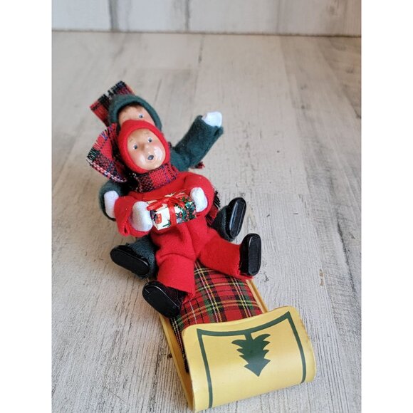 Byer's Choice toddlers on toboggan sled caroler vintage xmas figure - Picture 1 of 7